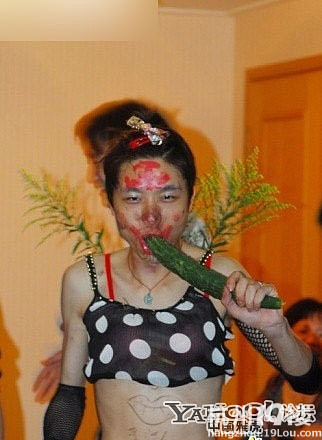 奇葩闹洞房男人没女人玩的嗨：接受不了啊啊啊