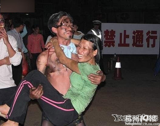 奇葩闹洞房男人没女人玩的嗨：接受不了啊啊啊