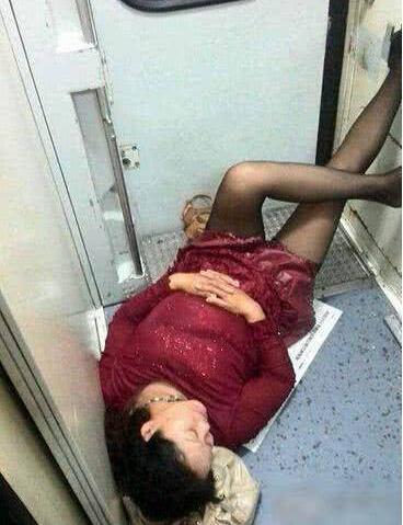 妹子在这睡觉不怕危险吗
