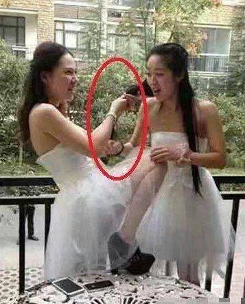 妹子，当个伴娘也别太霸气