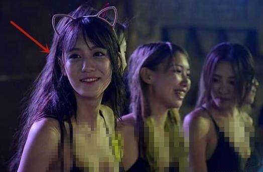 LOL美少女战士主播南波儿夜游:膝盖通红网友称多换姿势 LOL美少女战士主播南波儿夜游:膝盖通红网友称多换姿势