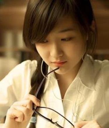 长发刘海发型图片2018：简单甜美发型欣赏（图）