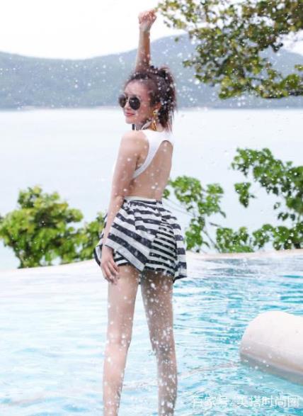 秦岚比基尼图片：秦岚罕见泳装照回眸撩人（图）