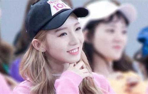 宇宙少女美岐黑历史:唱歌好听训练时老师说美人胚子 宇宙少女美岐黑历史:唱歌好听训练时老师说美人胚子