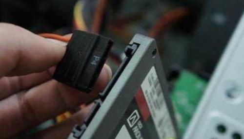 固态硬盘安装：步骤图解安装SSD(固态硬盘)教程