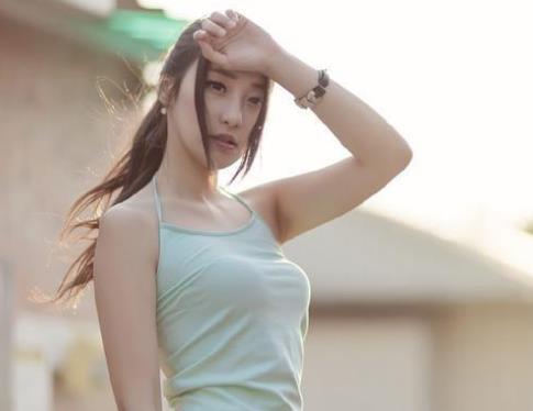 偷人的女人五大特征人：女人出轨特征一看就懂了