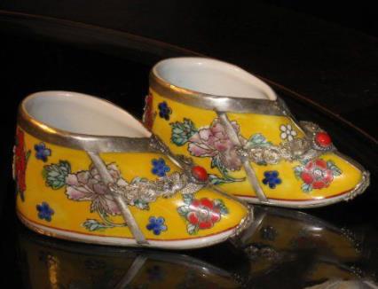 古代女人陪嫁神秘八件套：新婚初夜必备（图）