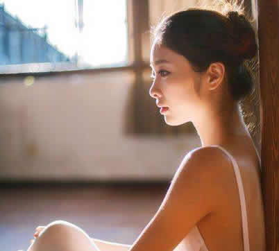 柠檬减肥法:喝对柠檬水减肥保健功效佳(图) 柠檬减肥法:喝对柠檬水减肥保健功效佳(图)