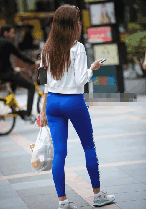 紧身裤的小姐姐背后看身材：确实不得了（图）