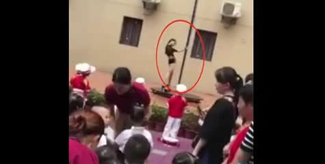 幼儿园上演钢管舞:开学第一课画面集体观看钢管舞 幼儿园上演钢管舞:开学第一课画面集体观看钢管舞