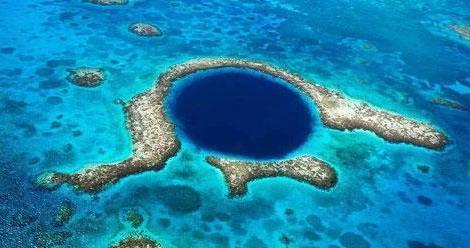 末日天坑盘点:一个神秘巨洞里面存在什么(图) 末日天坑盘点:一个神秘巨洞里面存在什么(图)