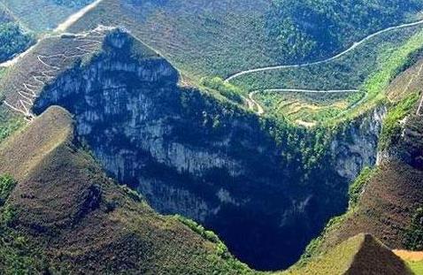 末日天坑盘点：一个神秘巨洞里面存在什么（图）