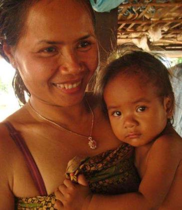 柬埔寨女人村：揭秘其生理和生育问题怎么解决