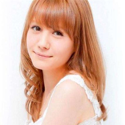 日本混血美女：母亲是日本人的混血美女（图）