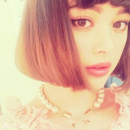 日本混血美女：母亲是日本人的混血美女（图）