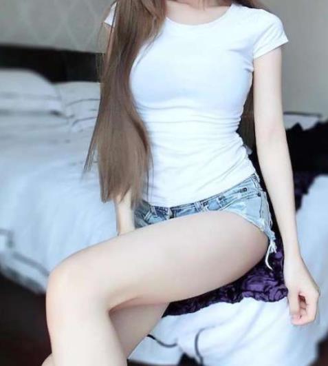 紧身裤不仅仅潮且魅力撩人:吸睛只需一眼(图) 紧身裤不仅仅潮且魅力撩人:吸睛只需一眼(图)