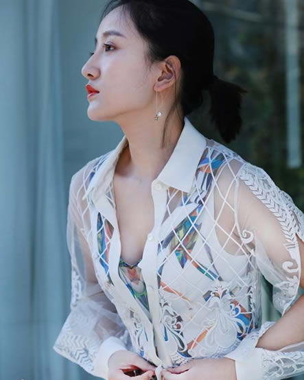 禹童乳房大吗图片:禹童近照傲人上围身材凹凸(图) 禹童乳房大吗图片:禹童近照傲人上围身材凹凸(图)