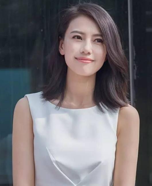 高圆圆镜头下长这样：39岁高圆圆颜值及皮肤没有瑕疵