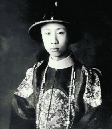 乾隆后面是哪个皇帝：揭清朝十二位皇帝顺序名字