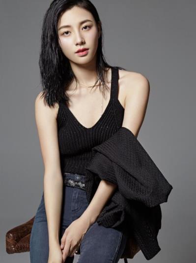 陈雅婷穿衣各种风格：身材好且非常注重穿搭美翻了