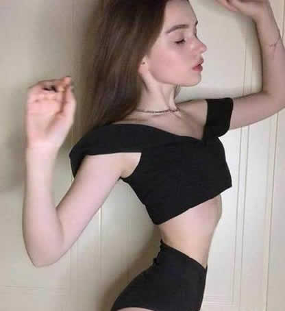 少女因蚂蚁腰走红：对比胸和大腿差距可怕（图）