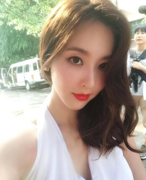 马景涛小21岁前妻近照：颜值和身材没得说（图）