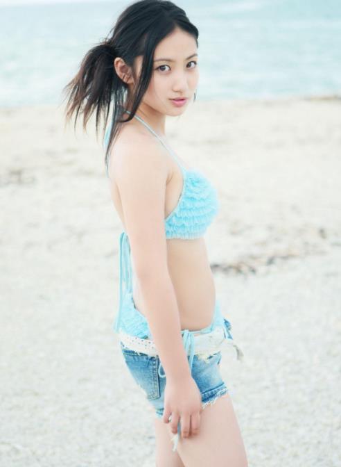入江纱绫个人资料简介:入江纱绫三围海边写真非常丰满可爱 入江纱绫个人资料简介:入江纱绫三围海边写真非常丰满可爱