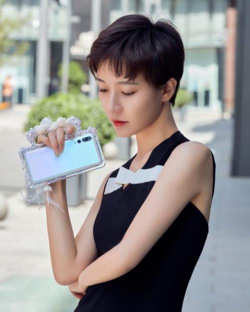 明星时尚LOOK创意多 明星时尚LOOK创意多