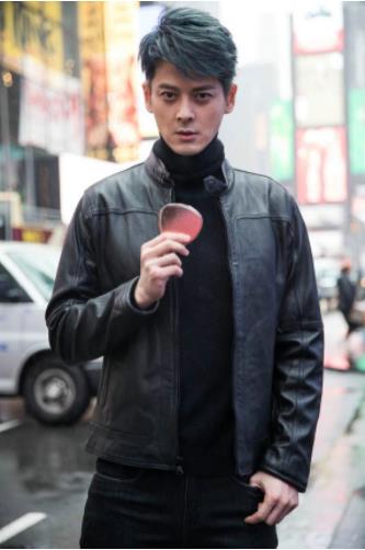 人气男星郭品超和花迷的异国邂逅，展开纽约时装周之旅！