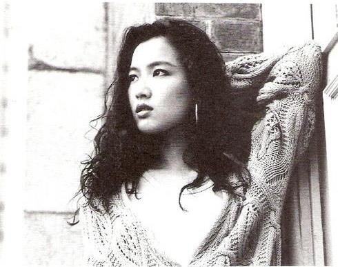 郑秀文年轻时的照片:郑秀文经历剧照和生活照片 郑秀文年轻时的照片:郑秀文经历剧照和生活照片