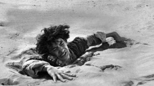 沙漠里的流沙真能把人活生生吞下去吗?原来我们都被骗了 沙漠里的流沙真能把人活生生吞下去吗?原来我们都被骗了