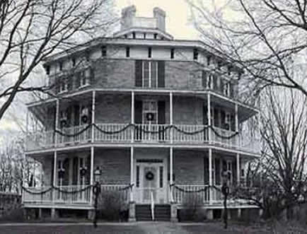 世界上最恐怖的鬼屋：细致恐怖鬼屋图片及简介