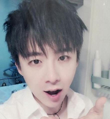 2018抖音十大网红排名:抖音最火的人是谁(图) 2018抖音十大网红排名:抖音最火的人是谁(图)