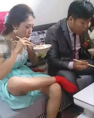 媳妇结婚前不是这样的啊