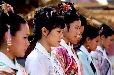 关于中国古代妃子等级(皇后贵妃妃嫔贵人常在答应等) 关于中国古代妃子等级(皇后贵妃妃嫔贵人常在答应等)