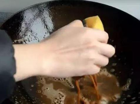 铁锅生锈怎么处理：很实用的小妙招