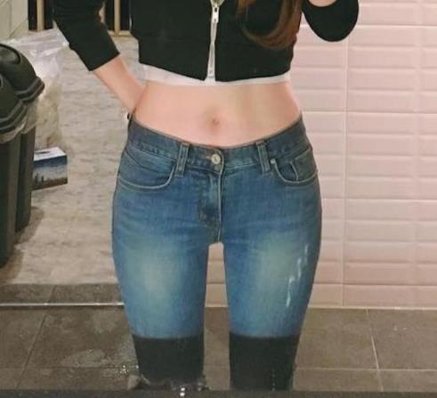 紧身牛仔裤女裤当凸出:牛仔裤就是凸显好身材(图) 紧身牛仔裤女裤当凸出:牛仔裤就是凸显好身材(图)