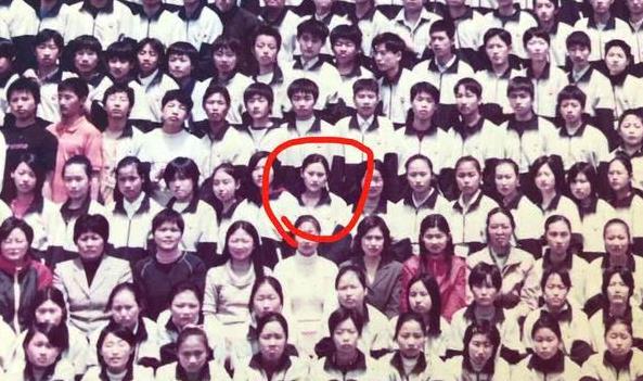 张馨予初中毕业照:上幼儿园照片肉嘟嘟,15岁照片精致 张馨予初中毕业照:上幼儿园照片肉嘟嘟,15岁照片精致