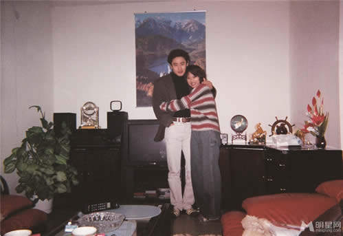 吴秀波与前女友旧照：相恋12年合影旧照曝光（图）