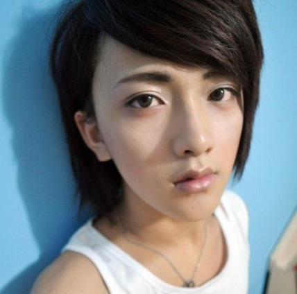 中国十大妖男真美:比女人还漂亮的美男子资料简介 中国十大妖男真美:比女人还漂亮的美男子资料简介