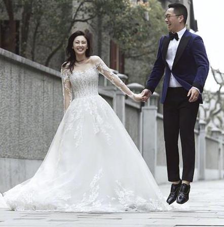 张雨绮与丈夫争执原因为什么:有颜有值情路却坎坷 张雨绮与丈夫争执原因为什么:有颜有值情路却坎坷