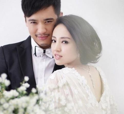 高云翔董璇相爱过程:揭秘二人的夫妻生活(图) 高云翔董璇相爱过程:揭秘二人的夫妻生活(图)