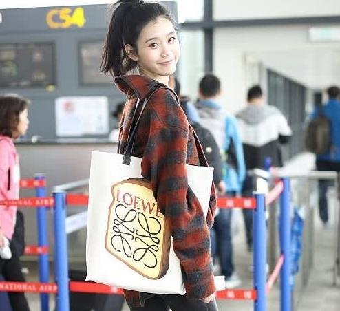 奚梦瑶梳马尾超清爽（组图）