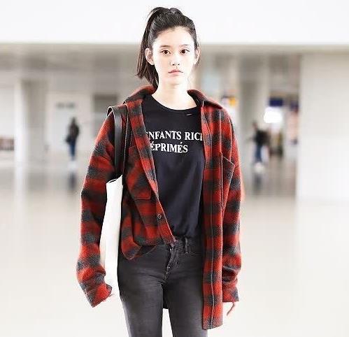 奚梦瑶梳马尾超清爽（组图）