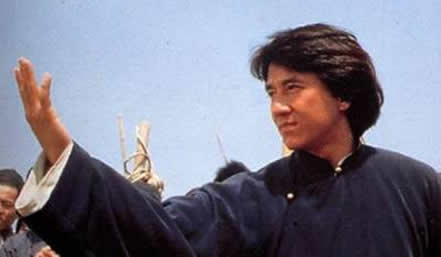 成龙原名叫什么:成龙真名及家族背景揭晓(图) 成龙原名叫什么:成龙真名及家族背景揭晓(图)