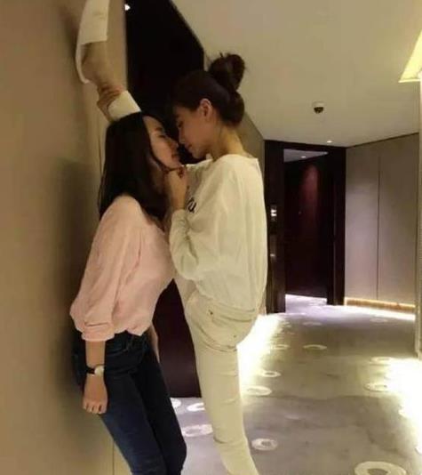 马伊琍秀一字马：韧性十足,明星一字马大盘点（图）