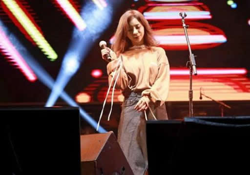 金玟岐八卦:为什么红不了为什么说她胸大资料图片 金玟岐八卦:为什么红不了为什么说她胸大资料图片