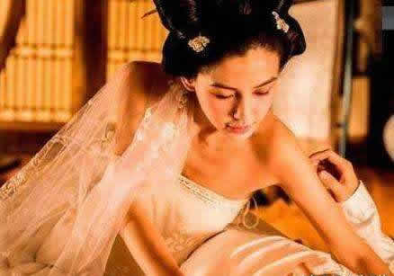 古代女人陪嫁八件套：春宫满满（图）