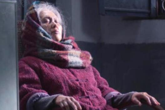 朱茵为新片牺牲美貌：与昔日美貌差很大（图）