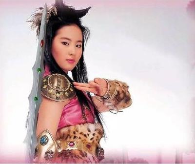 刘亦菲瞎穿合集：美貌有颜任性（图）